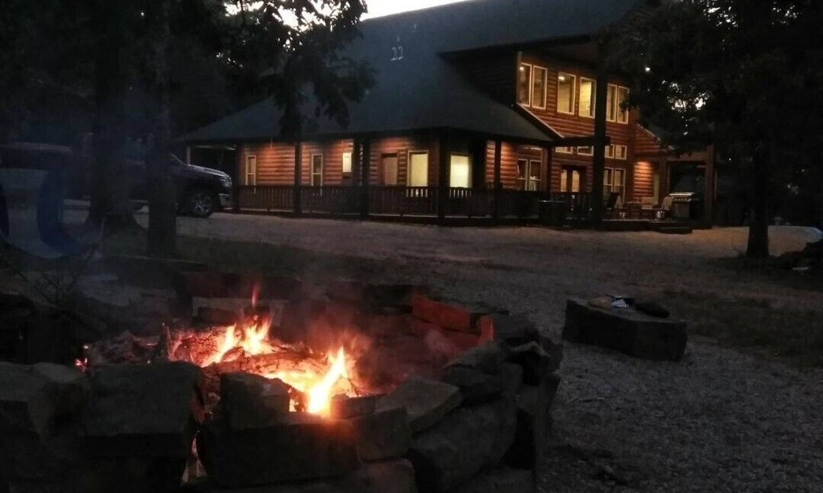 Ringold Cabin | secluded 4-bedroom, 3 bath spacious lux cabin with lots of amenities