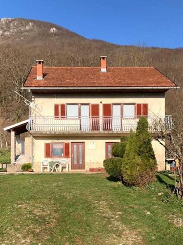 Gracac Apartment | Secluded apartments Srb, Zagora - 22245