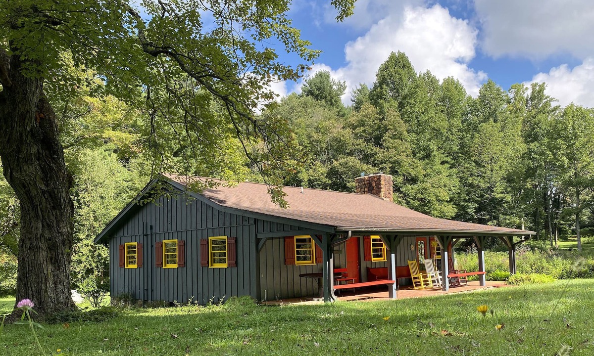 Meadows Of Dan House | Secluded Cabin - 21 acres on Blue Ridge Parkway MP 182