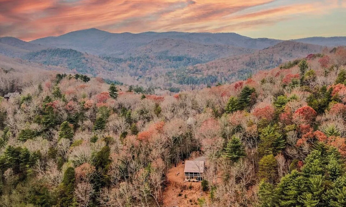 Aska Cabin | Secluded Cabin in Aska Adventure Area