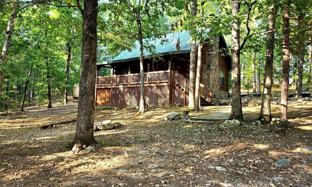 Pleasant Grove Cabin | Secluded Cabin Oasis: Your Gateway to Nature Near White River, Arkansas