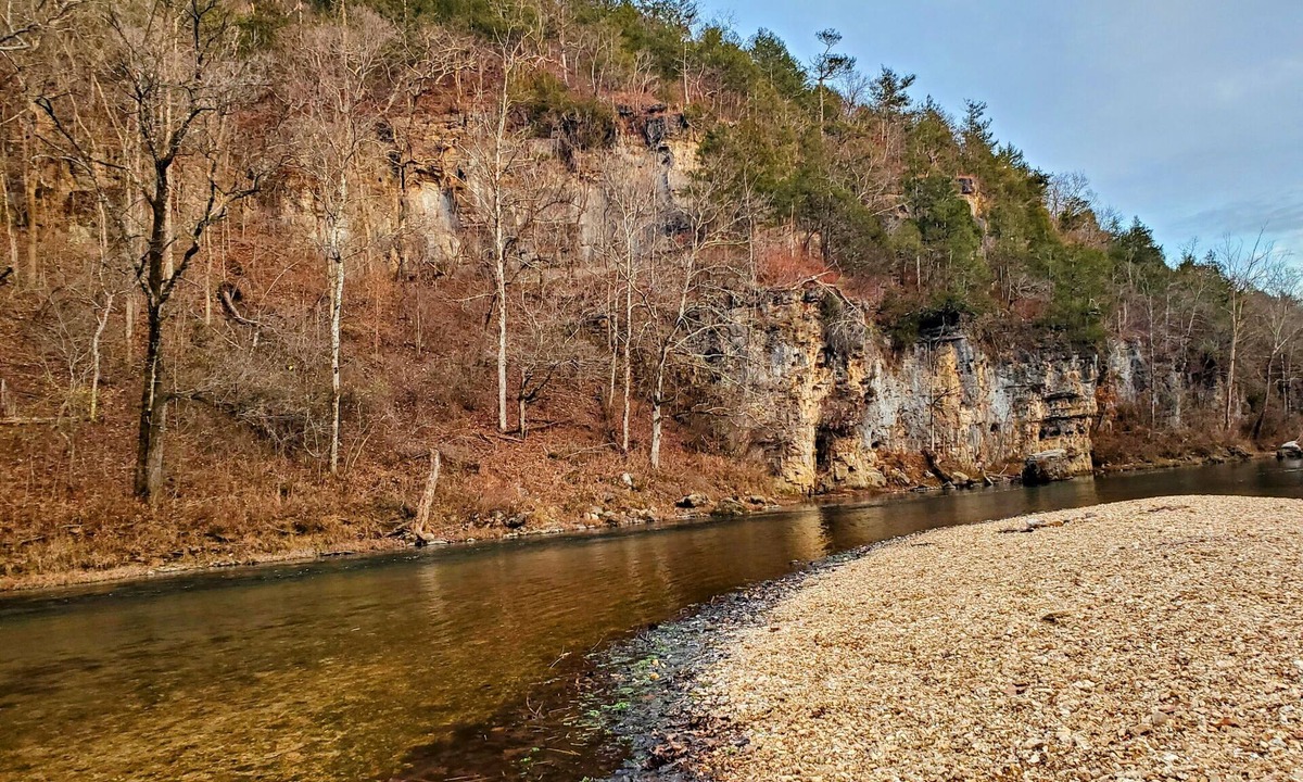 Eminence Cabin | Secluded Cabin on Current River Waterfront