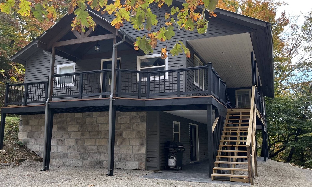 Carbon Hill Cabin | Secluded cabin in Hocking County