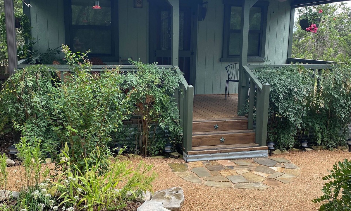 Fredericksburg Bed & Breakfast | Secluded Country Cottage in the Texas Hill Country