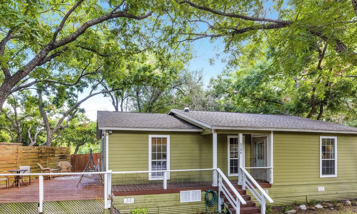 Wylie House | Secluded Country Cottage with Patio - Quiet Family Getaway