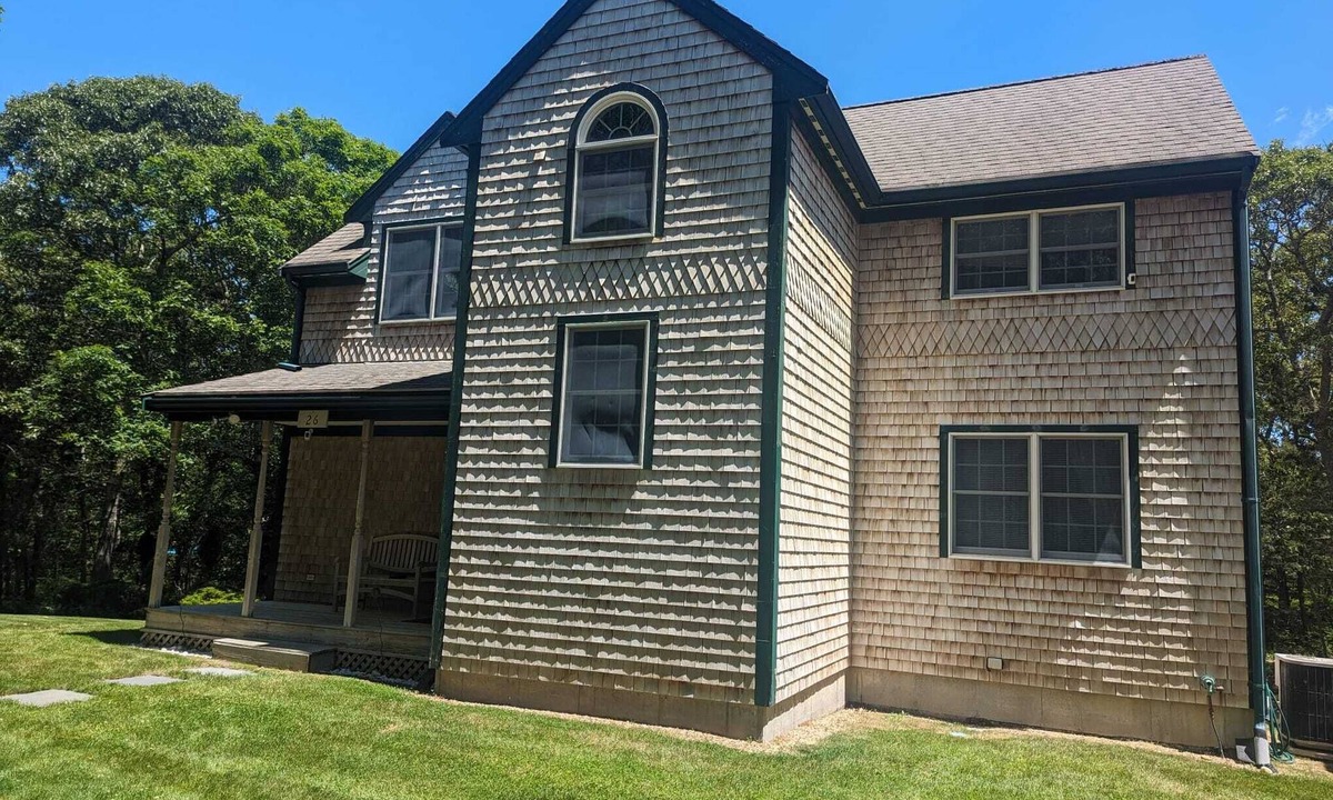 Lagoon Heights House | Secluded Escape- Central AC & Wireless Internet Access.