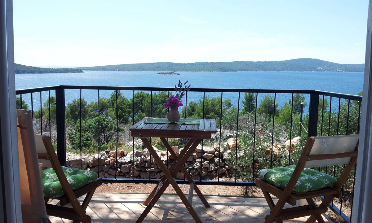 Cove Makarac (Milna) House | Secluded family friendly house Milna, Brač (K-12229)