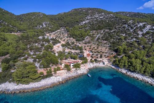 Zastrazisce House | Secluded fisherman's cottage Cove Golubinka, Hvar - 14344