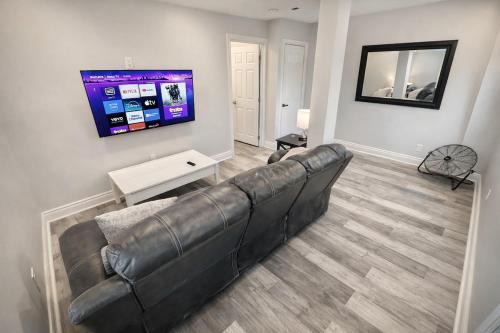 Hamilton Apartment | Secluded Hamilton 2BR with 4 Beds, Sleeps 6