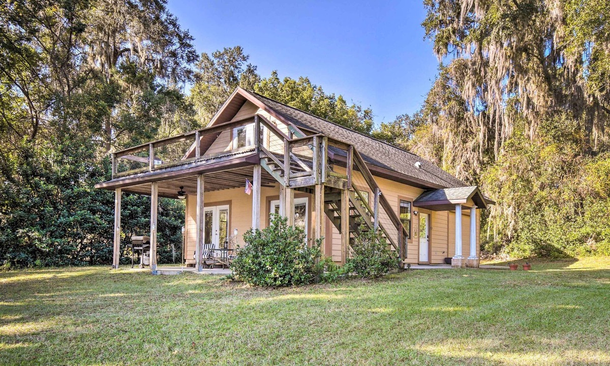 Hawthorne House | Secluded Hawthorne Escape w/ Lake Access!