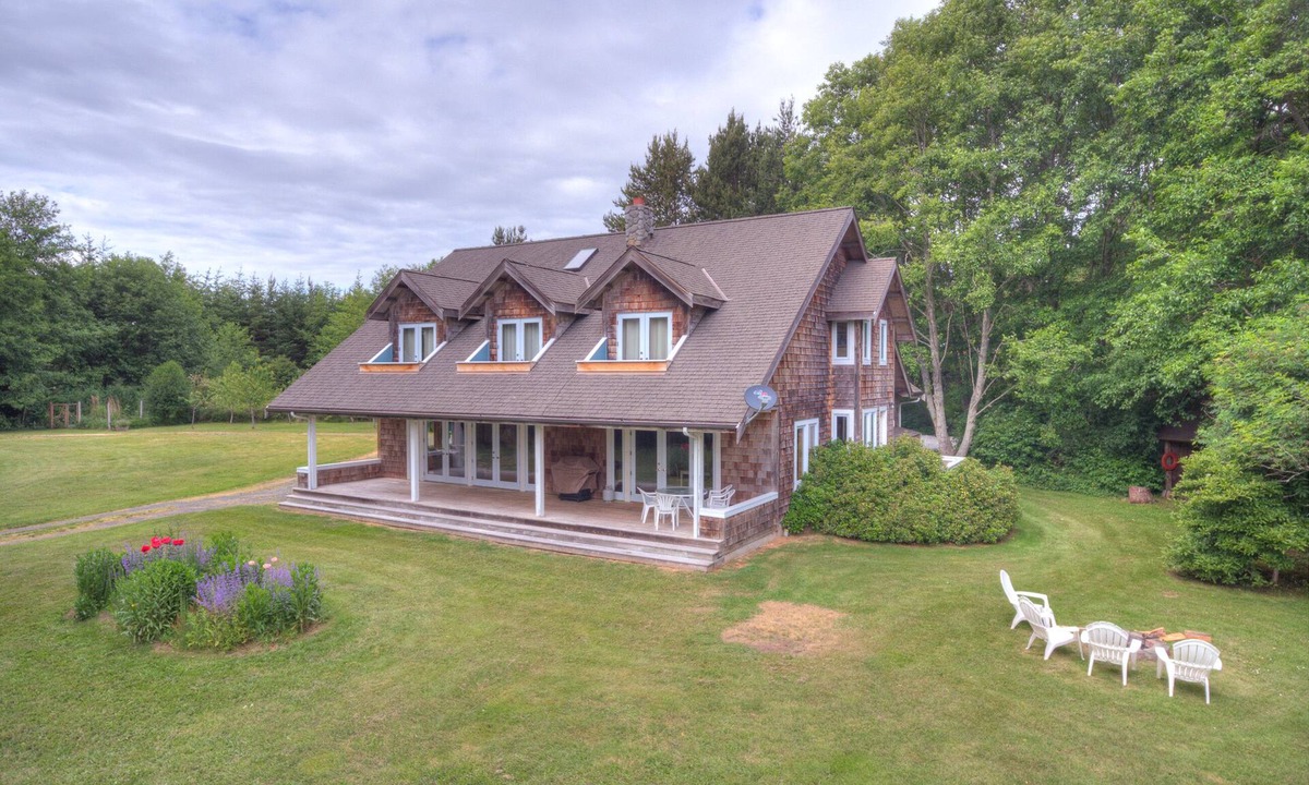 Friday Harbor House | Secluded House Near Eagle Cove! (IR)