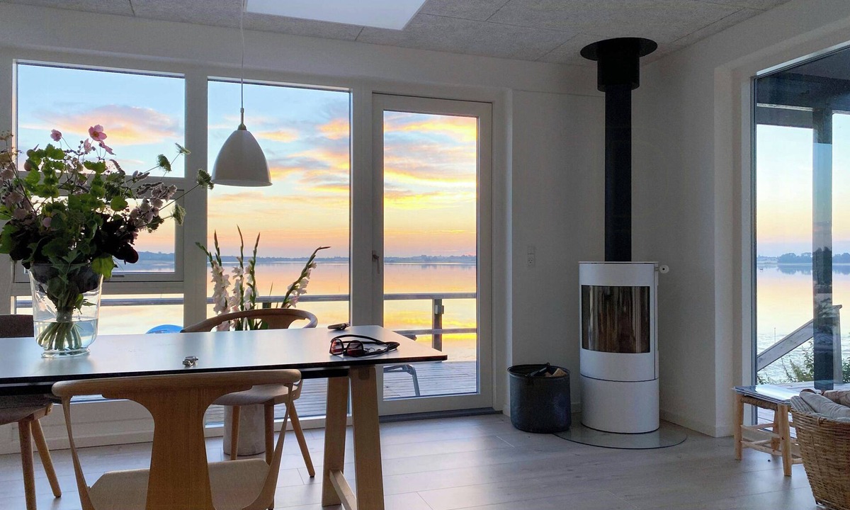 Munkebo House | Secluded house with view over Kertinge Nor
