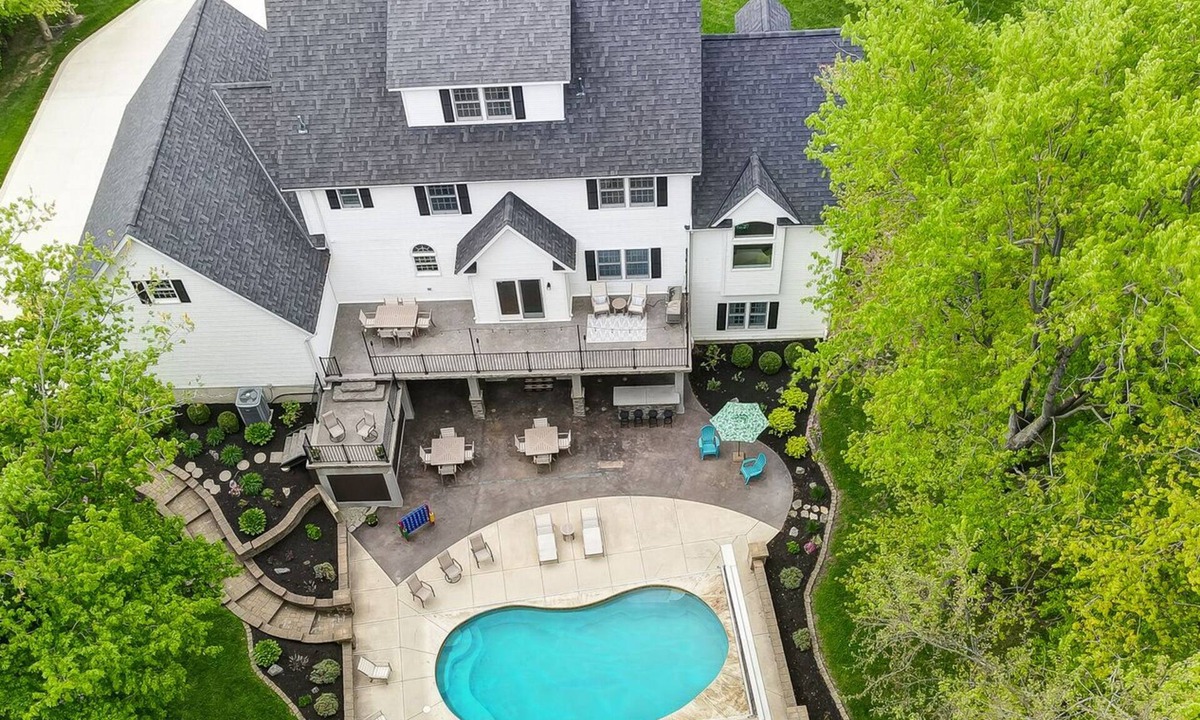 Celina House | Secluded Lake Front House with Pool -