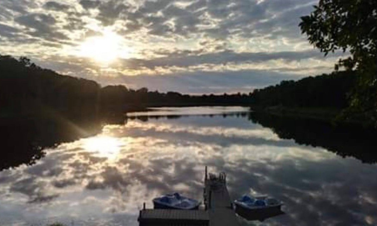 Elk City House | Secluded Lakeside Cabin