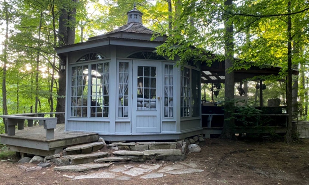 Trent Hills Cabin | Secluded Lakeside Gazebo on Private Lake Surrounded by Nature, Ontario