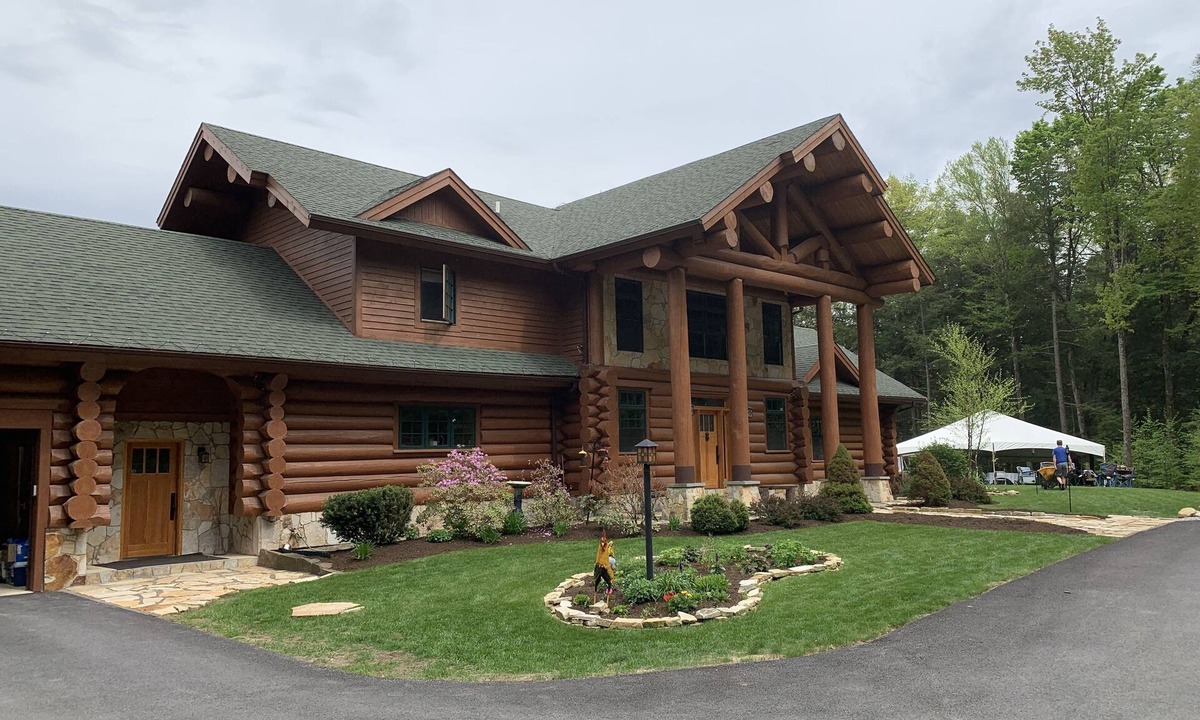 Bolton Landing Cabin | Secluded Log Home, close to the lake and downtown