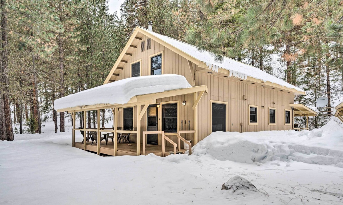 Lowman House | Secluded Lowman Cabin w/ Mountain Views