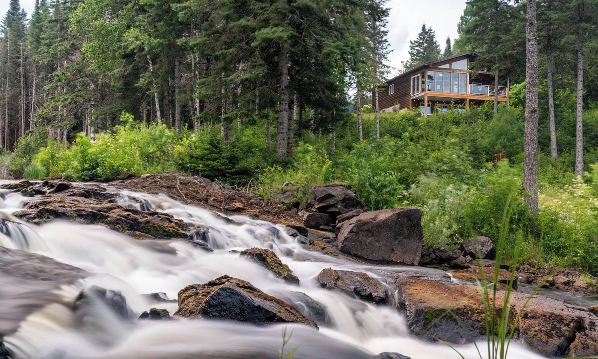 Bancroft Cottage | Secluded Luxury Cottage with Sauna, Private Swimming & Trails