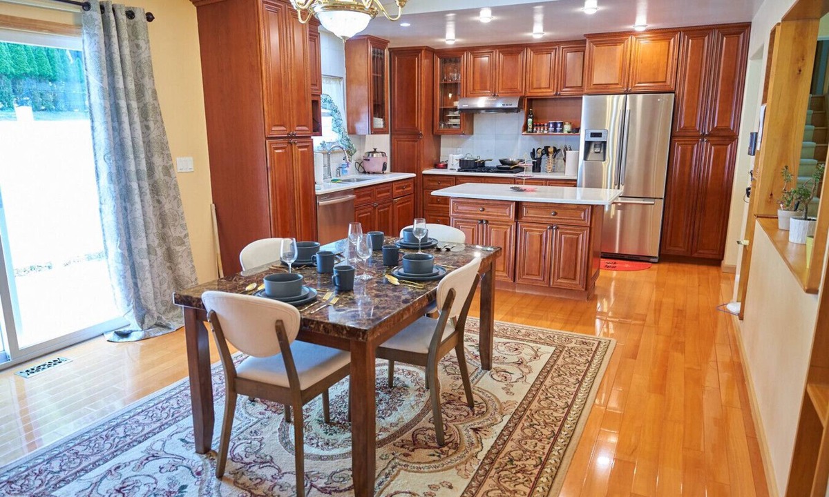 Cuddebackville House | Secluded Modern Retreat