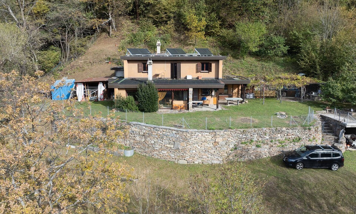 Cavagnago House | Secluded Mountain Gem: 1800m² Private Garden, Outdoor Kitchen & Stunning Views
