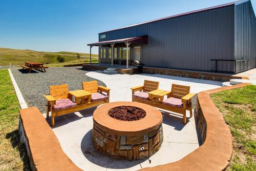 Brule House | Secluded Nebraska Getaway: 2 Mi to Lake McConaughy