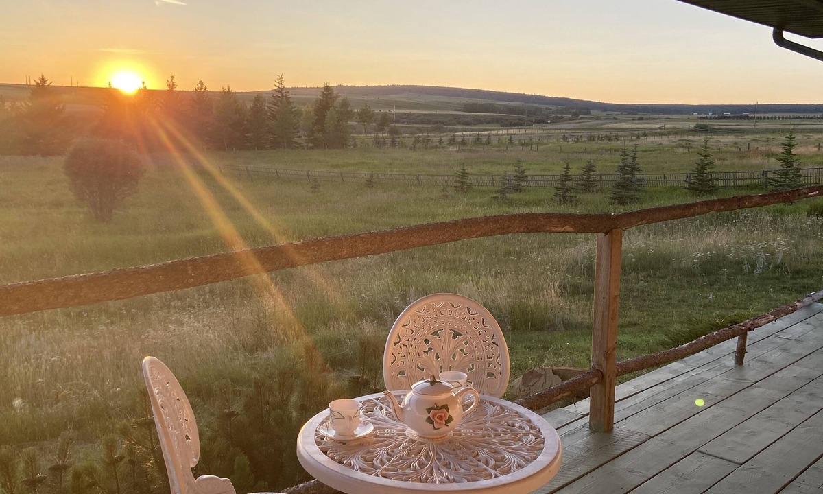 Elkwater House | Secluded Peaceful Guesthouse ~ Spectacular Dark Sky