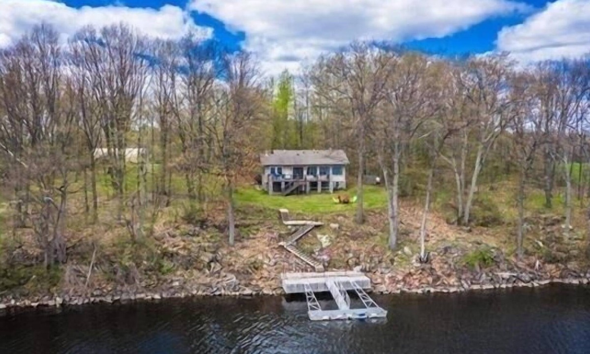 Brier Hill House | Secluded Private Camp on Black Lake