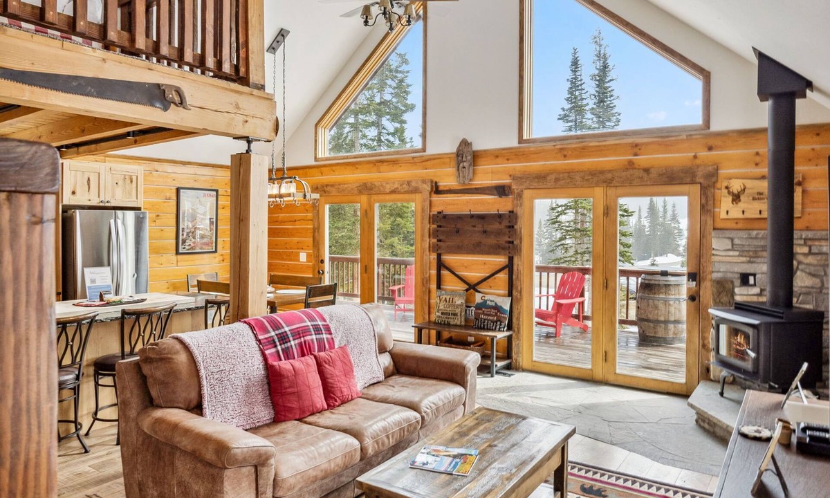 Quandary Village House | Secluded Rocky Mountain Cabin With 5 Star Views