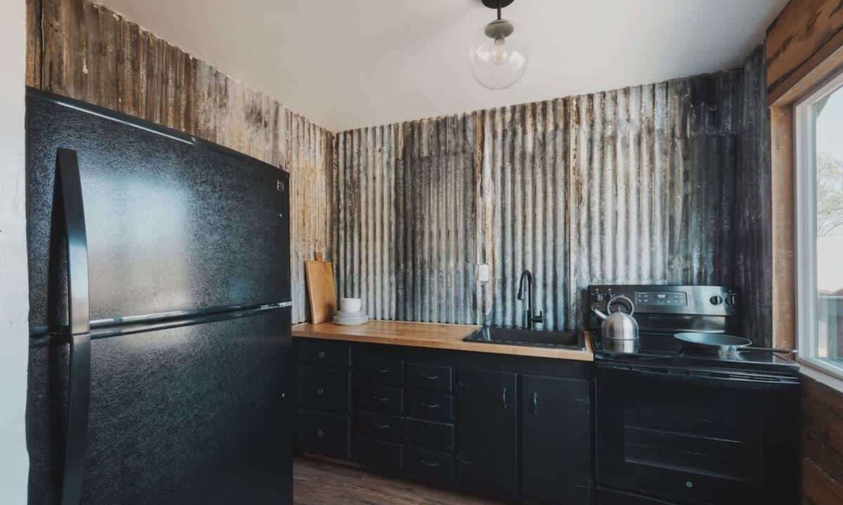 Dunlap Cabin | Secluded rustic 2-bedroom cabin on private land