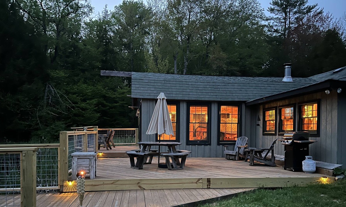 Jefferson Cabin | Secluded Rustic Cabin w/ Fire Pit & Pond