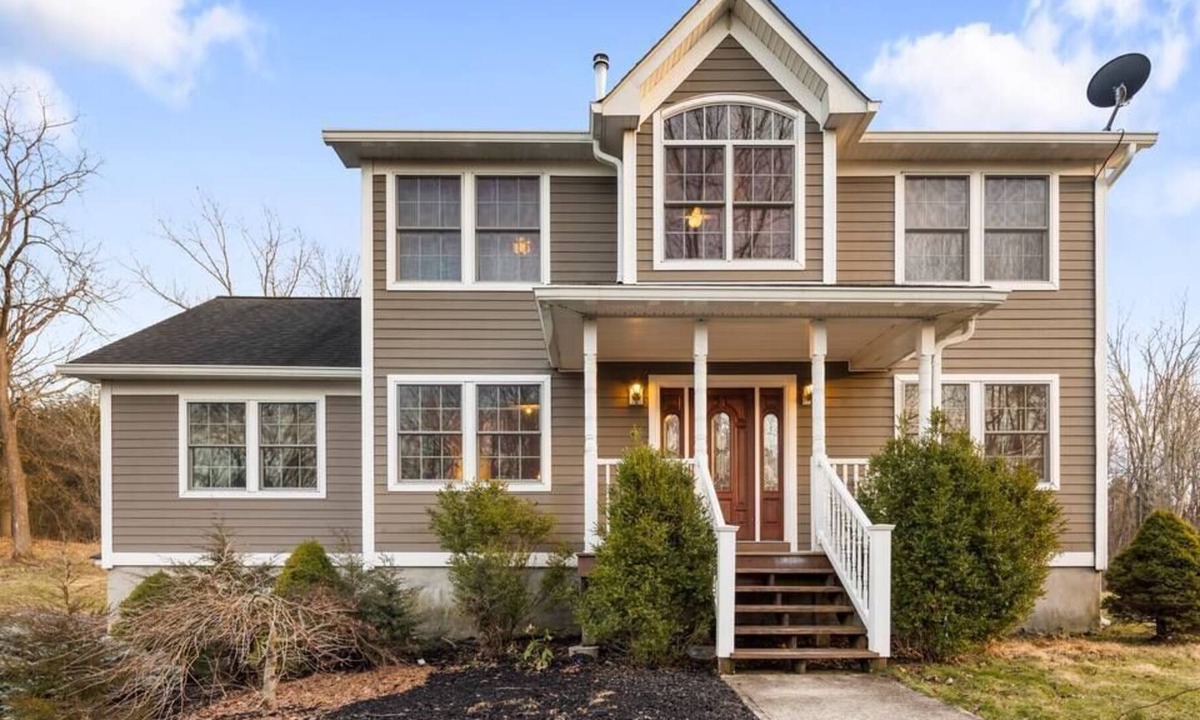 Washingtonville Villa | Secluded, Spacious Home with Pool and Hot Tub