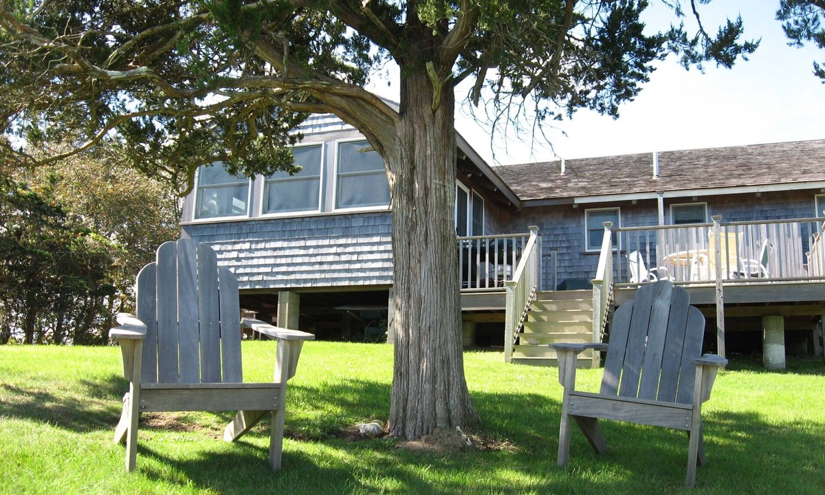 Quidnet Cottage | Secluded, spacious, clean, pet friendly cottage that sleeps 6