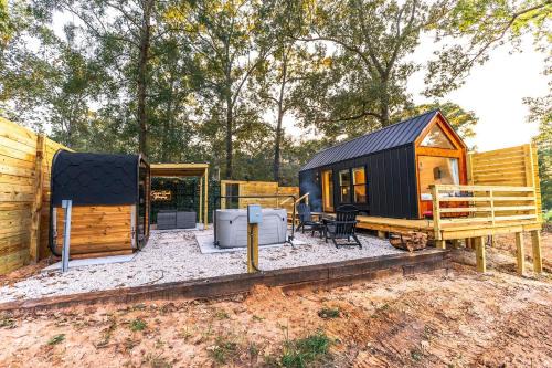 Coldspring House | Secluded Tiny Home with Hot Tub, Sauna & Fire Pit near Lake Livingston in Coldspring, Texas