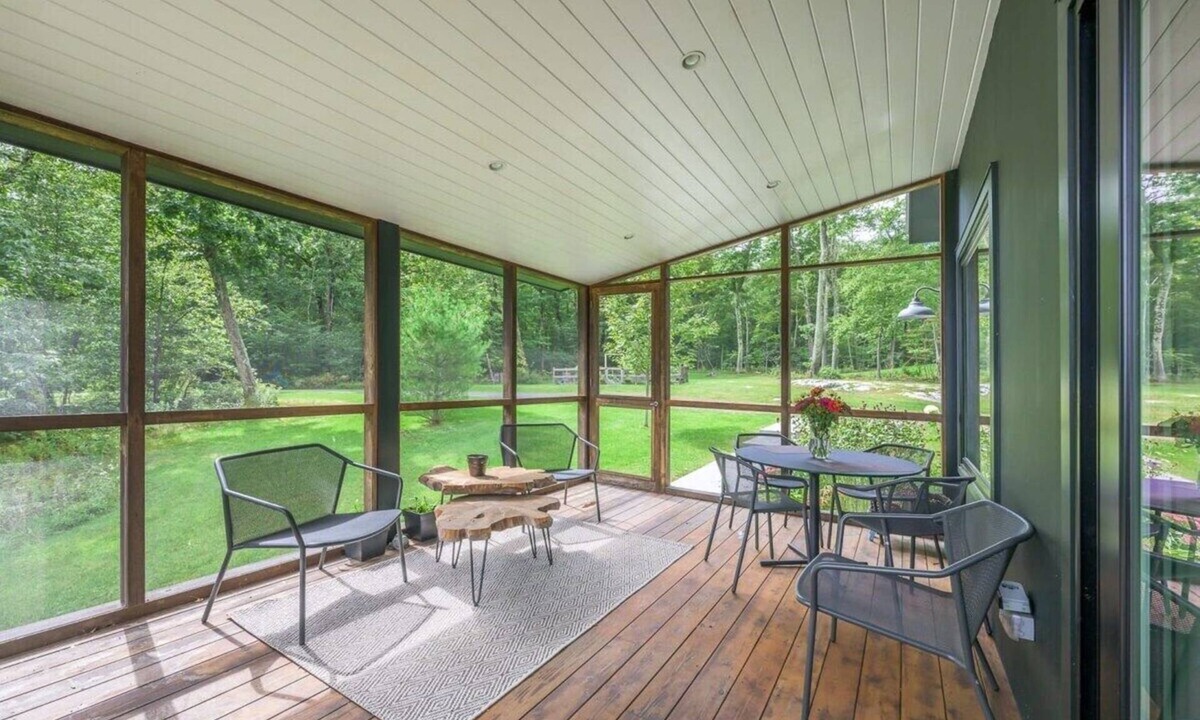 Hillsdale House | Secluded Tranquility, Contemporary Comfort,upstate