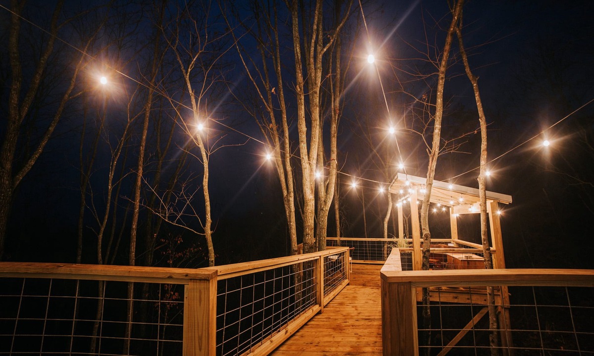 Trion Cabin | Secluded Treehouse Sanctuary with Japanese Ofuro Soaking Tub