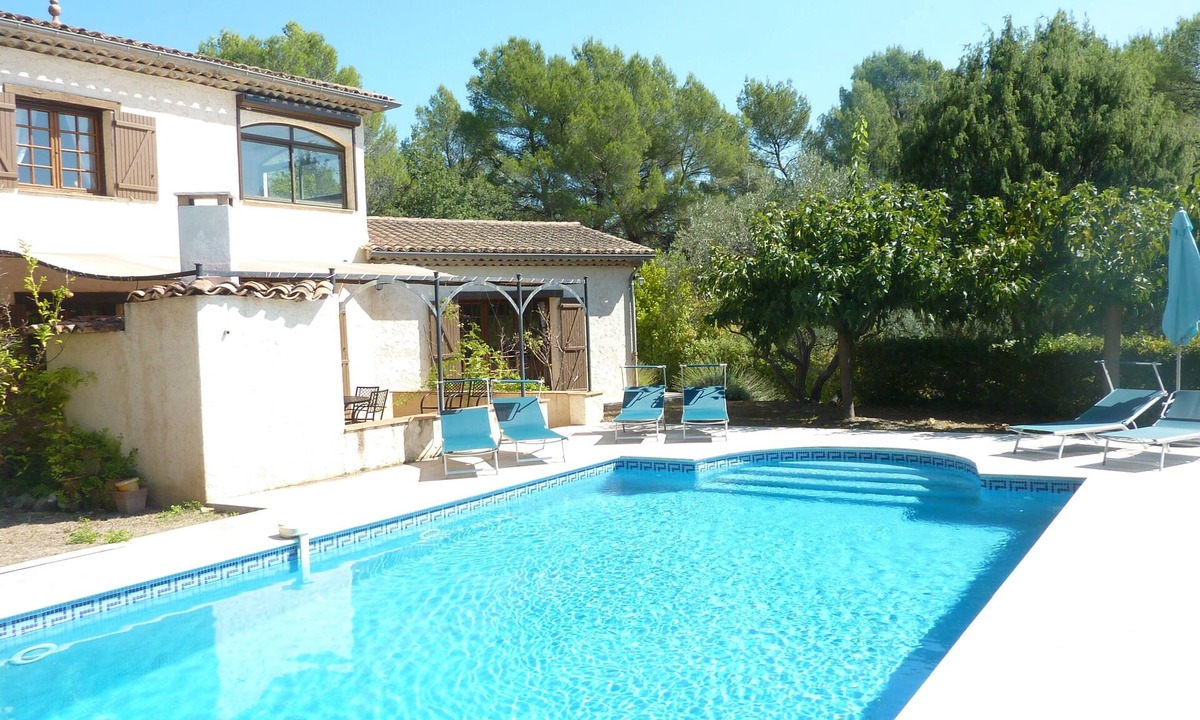 Flayosc Villa | Secluded Villa With Private Salt Water Pool. Air Conditioning