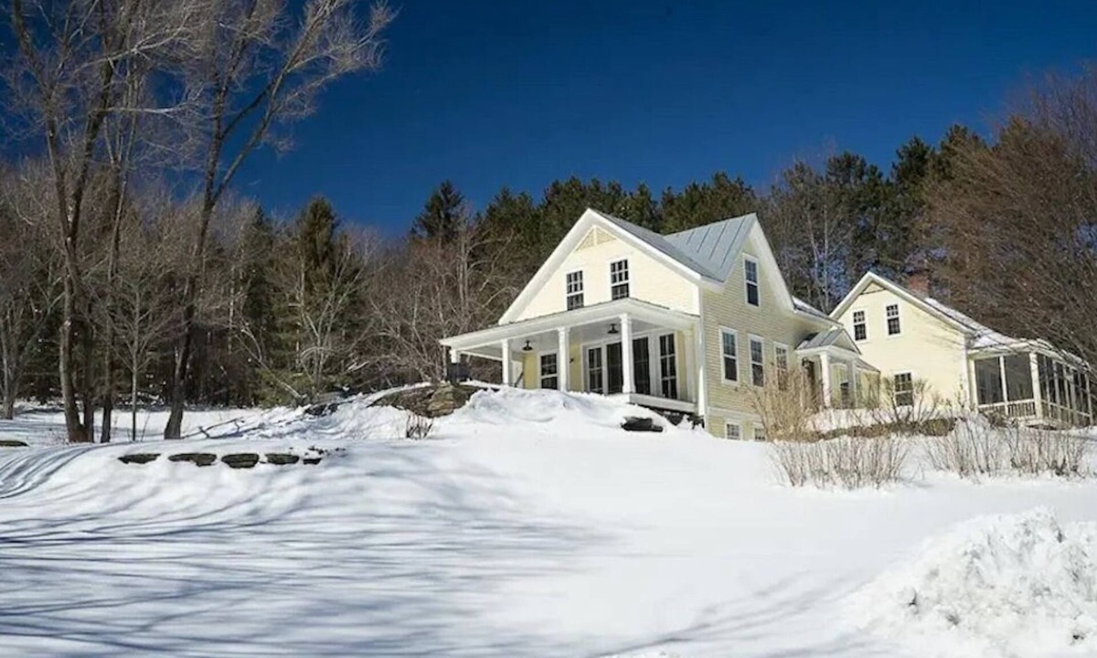 Waterbury House | Secluded, Winter Paradise with Hot Tub