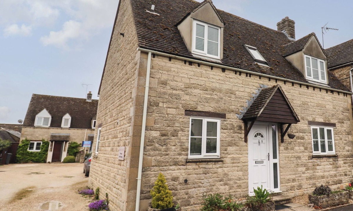 Stow-on-the-Wold Cottage | SECOND COTTAGE, romantic in Stow-On-The-Wold