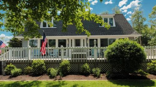 West Cape May Apartment | Second Floor Condo - Pool - 4 Bedrooms