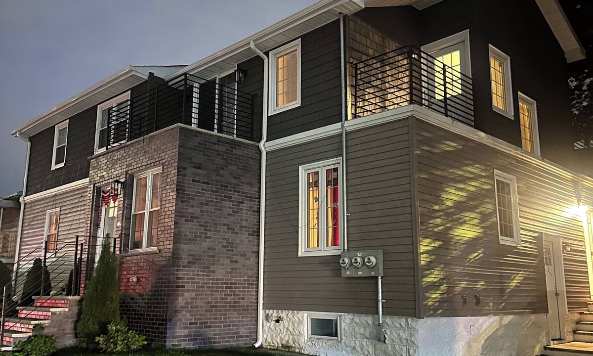 Rochdale House | Second floor for rent Four bedroom, three balcony with laundry,