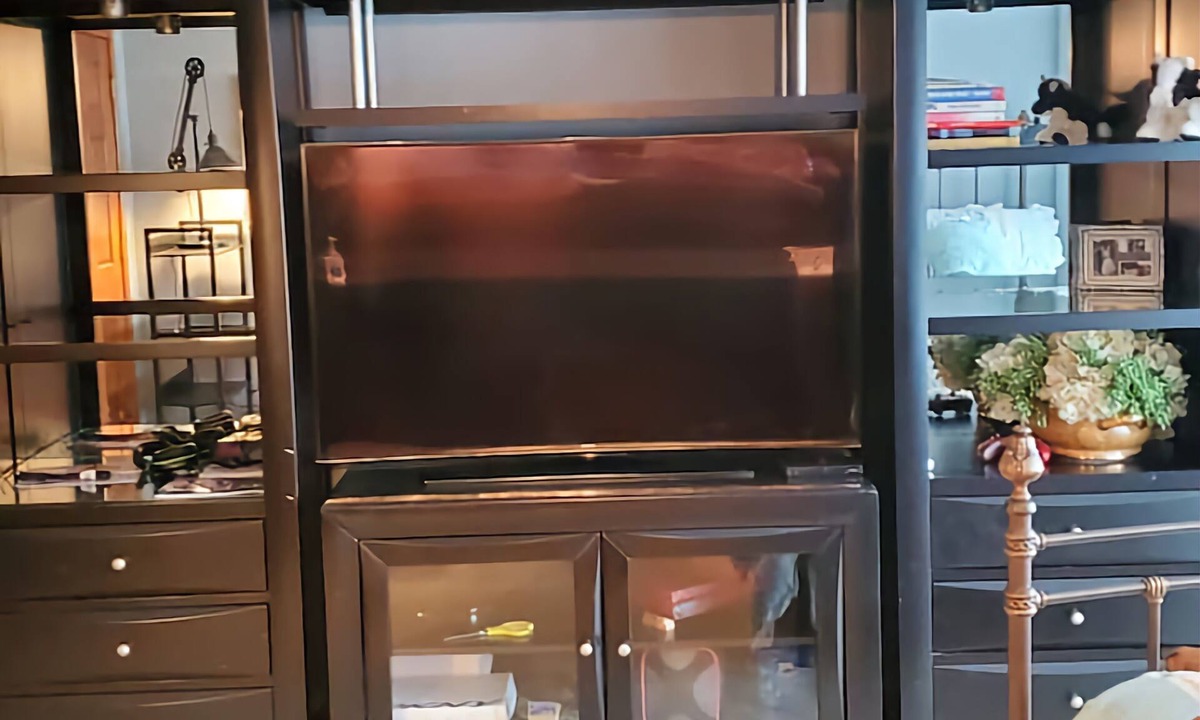 St. Charles House | Second Master Suite with Private Bathroom/Shower