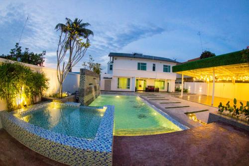 Muar House | Secret Garden Warni Villa (MUAR)