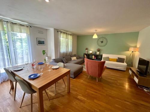 8th Arrondissement Apartment | Secret Garden with 2 Bedrooms, Garage, Terrace