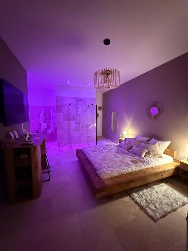 Bezouce Hotel | Secret Love Room