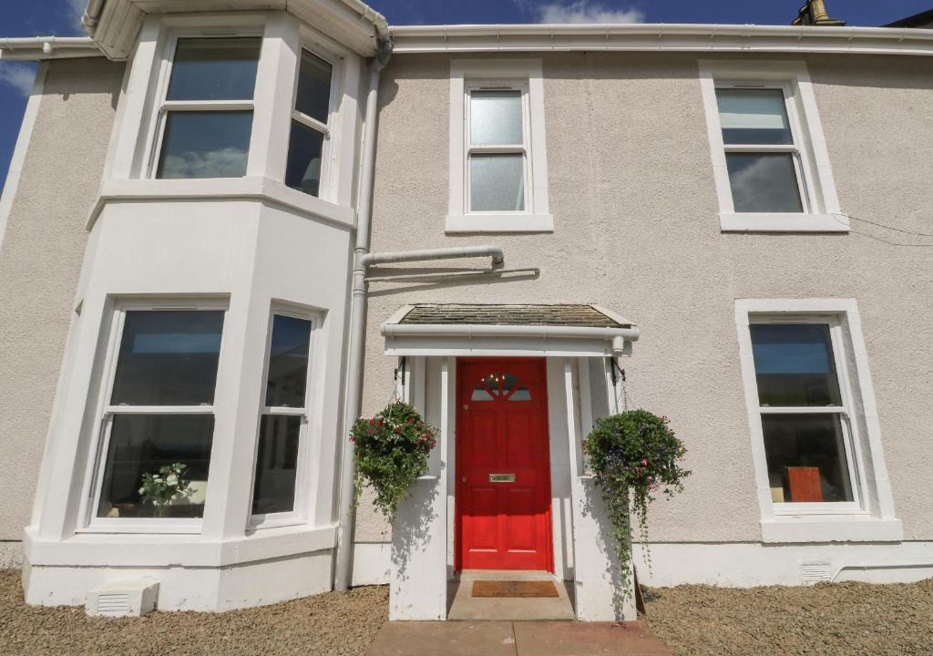 Kilmun Apartment | Secret Nest