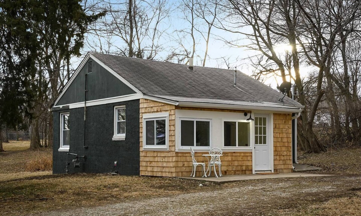 Grandview Cabin | Secure 1BR: Perfect for Work & Fútbol Championship X4
