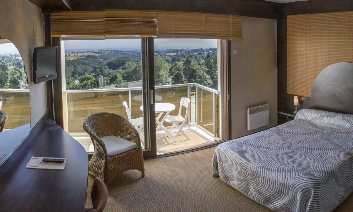 Baraqueville Hotel | Segala Plein Ciel Rodez
