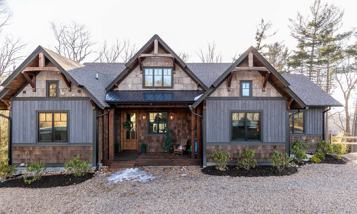 Elk Park Cabin | Selah Vie at Eagles Nest - Vineyard Reserve-fire table, fire pit