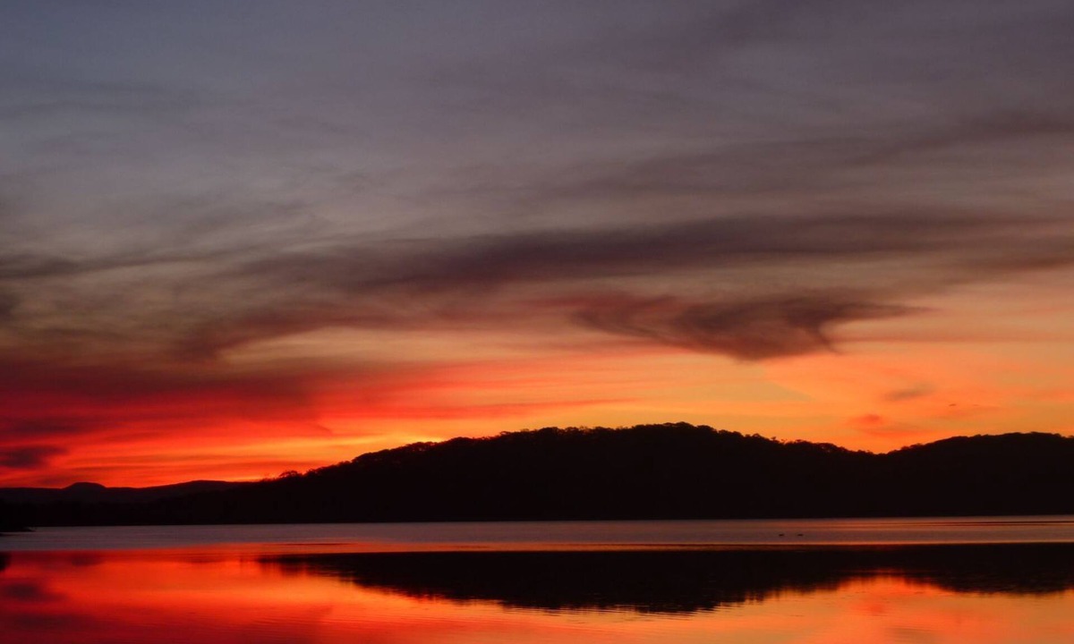 Swansea House | Selby Lakeside Cottage