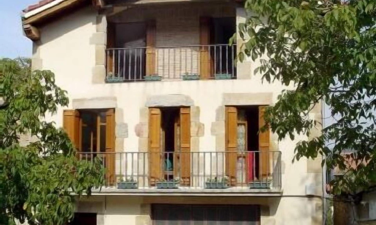 Bakaiku Cottage | Self catering Angoiko Etxea for 10 people
